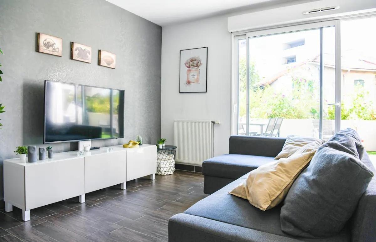 Superbe Appartement Avec Terrasse, Piscine & Parking Prive A Marsylia Zewnętrze zdjęcie