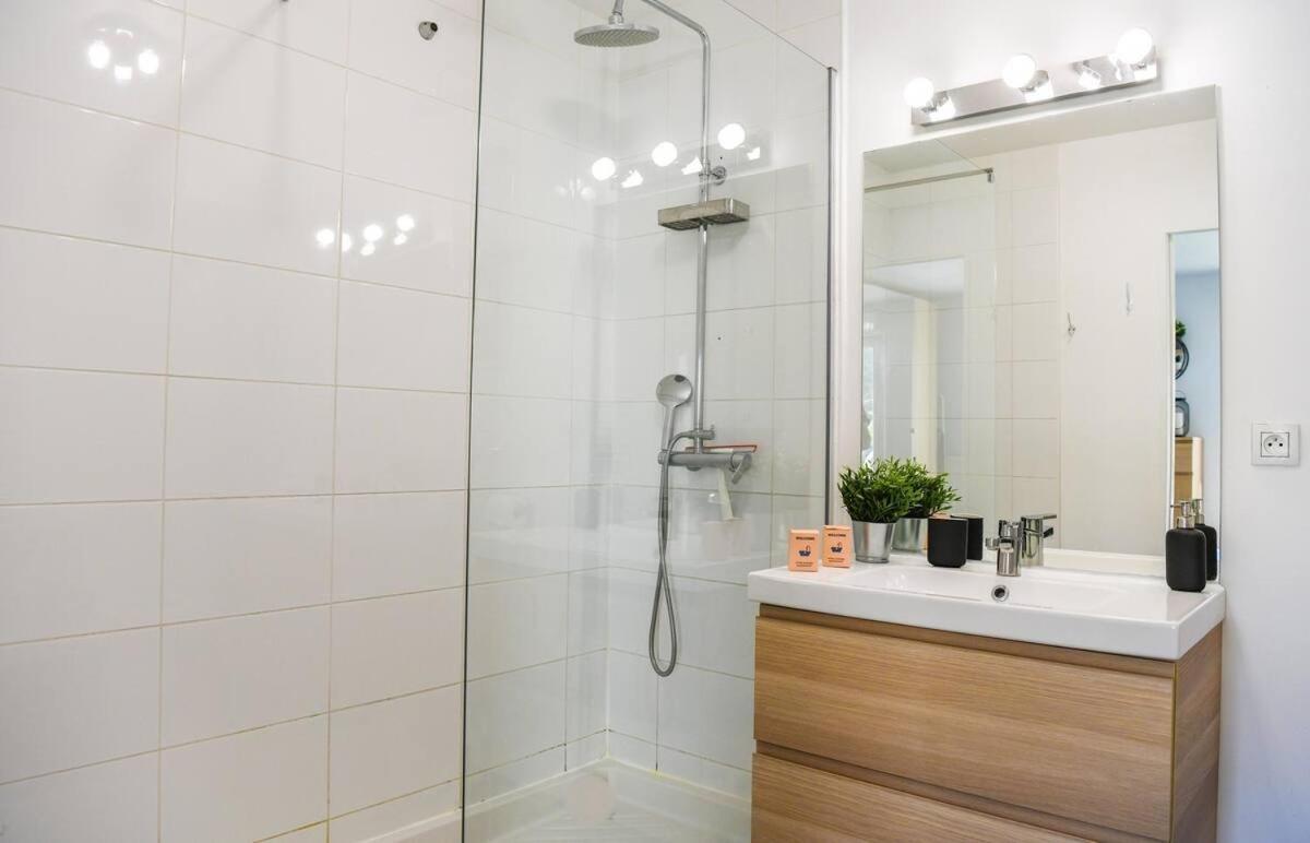 Superbe Appartement Avec Terrasse, Piscine & Parking Prive A Marsylia Zewnętrze zdjęcie